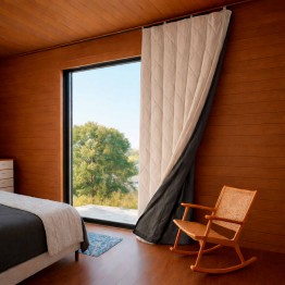 Утеплена штора для вікна 1.4х2.6м. Термоштори на липучках на карниз, трос. Теплоізоляційні зимові штори, фіранка для дому, дверей, балкона, тераси