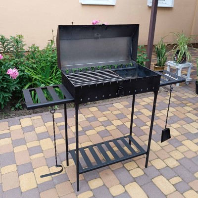 Мангал з кришкою на 12 шампурів 5мм для барбекю та шашликів. Металеві полиці, знімні ніжки, решітка-гриль, совок та кочерга